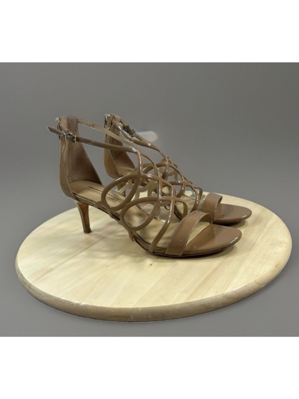 Antonio Melani Pumps Women's Size 9M Nude Beige Leather Round Toe Heel Strappy